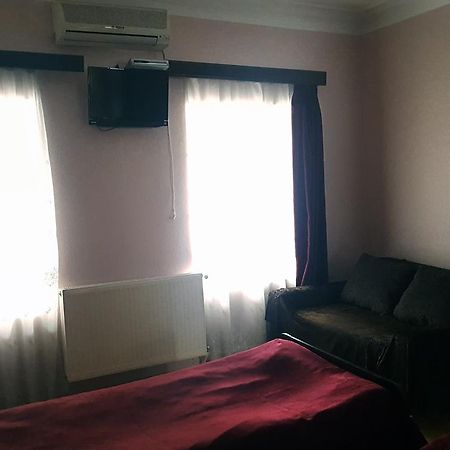 Homestay Nika Тбилиси Экстерьер фото