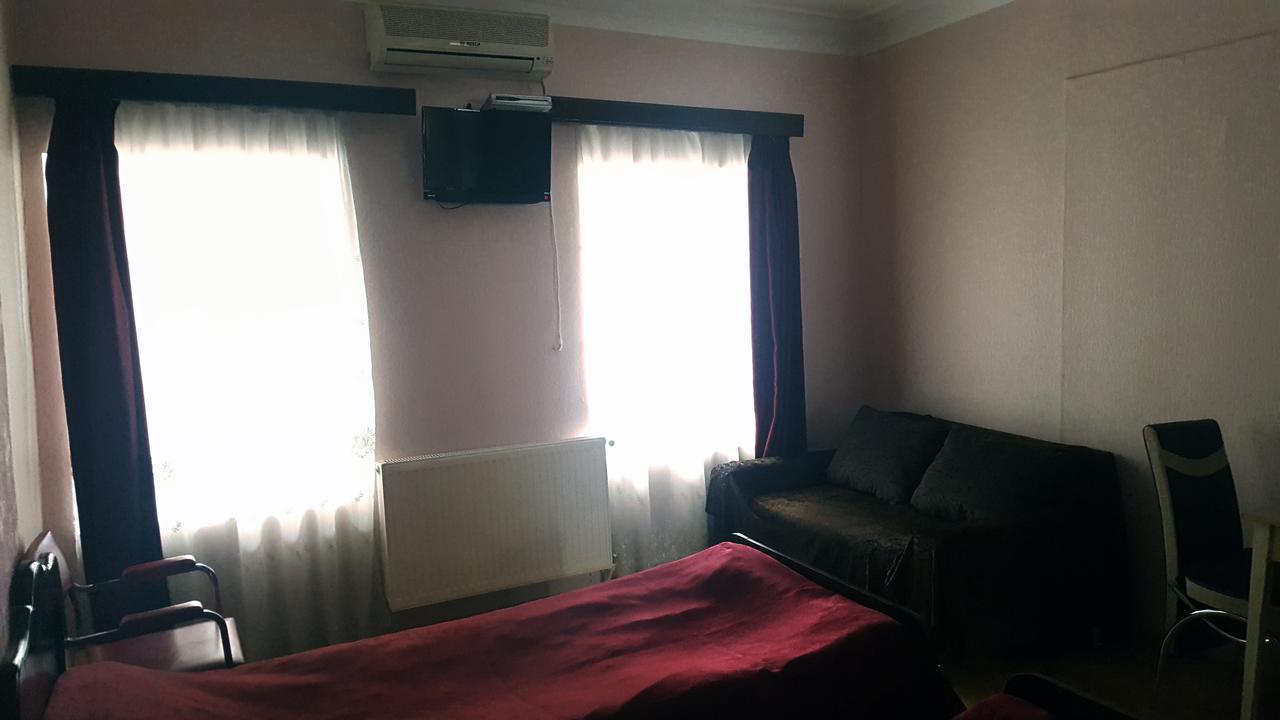 Homestay Nika Тбилиси Экстерьер фото